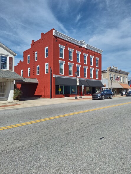 308-312 Virginia Ave, Clarksville, VA for sale - Building Photo - Image 1 of 1