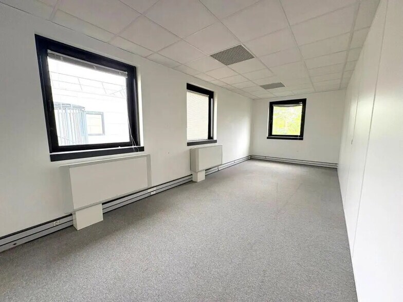 Office in Le Pecq for sale - Interior Photo - Image 3 of 9