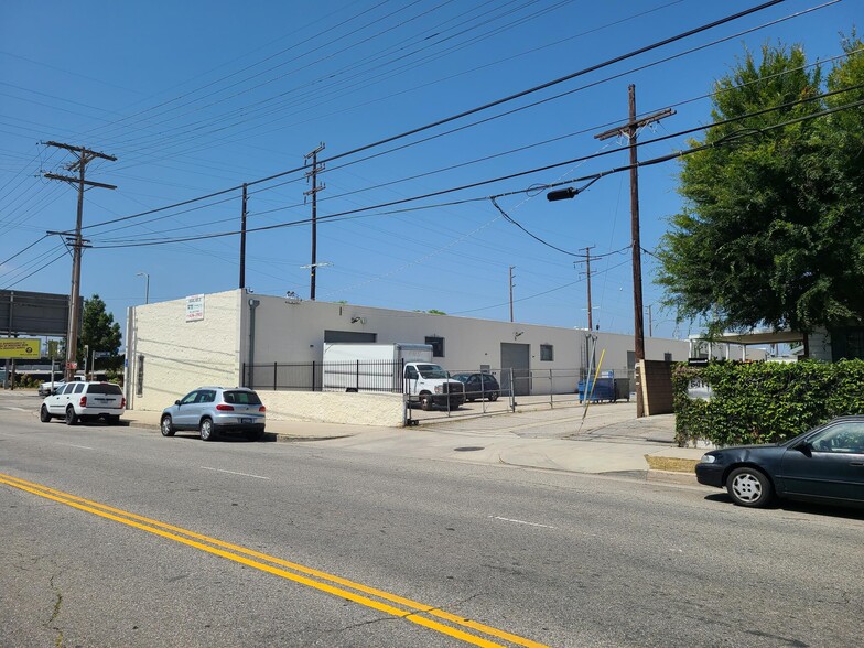 10605 Chandler Blvd, North Hollywood, CA for lease - Building Photo - Image 3 of 13