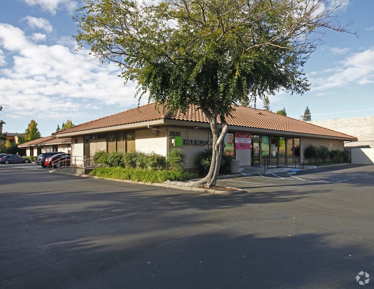 2620 Hurley Way, Sacramento, CA for lease - Building Photo - Image 2 of 12