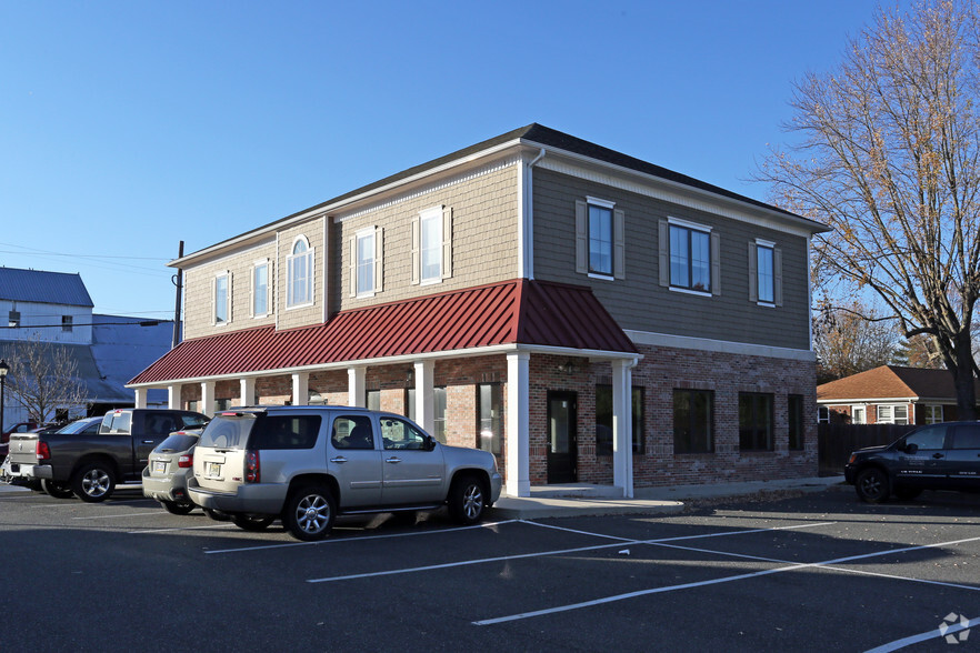 125 East Ave, Woodstown, NJ for lease - Building Photo - Image 3 of 3