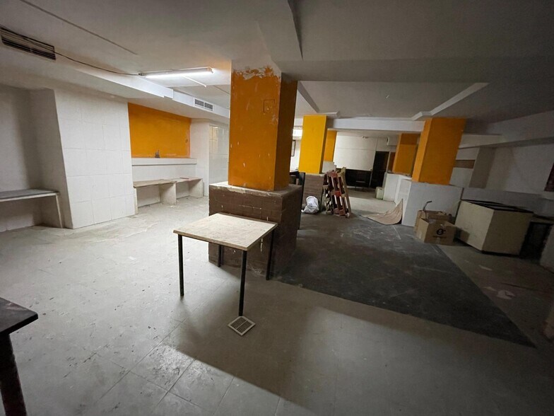 Retail in Elche for sale - Building Photo - Image 3 of 6