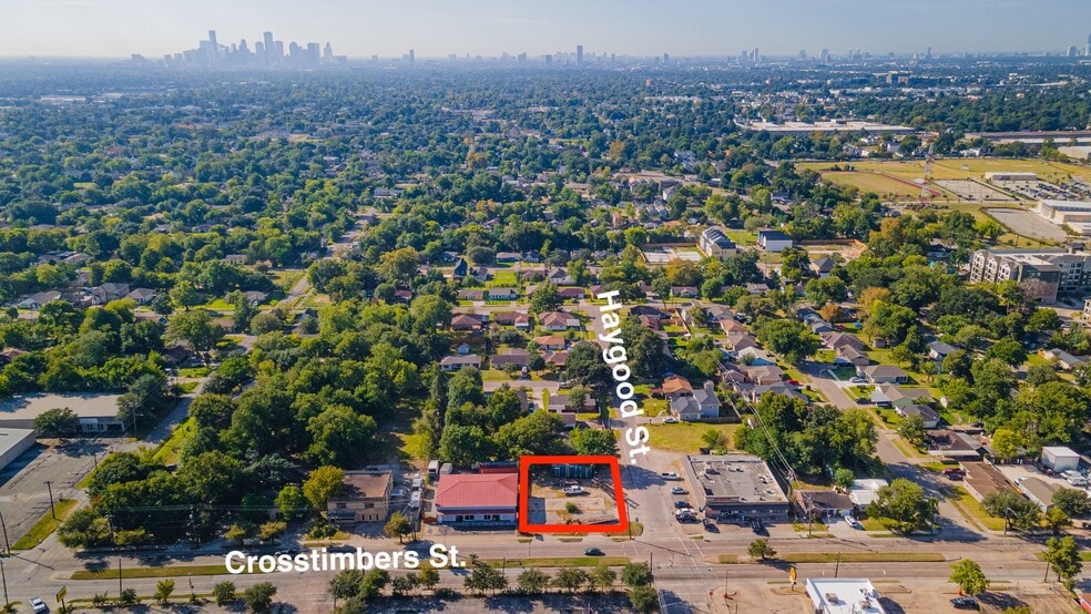 502 Crosstimbers, Houston, TX for sale - Building Photo - Image 3 of 9