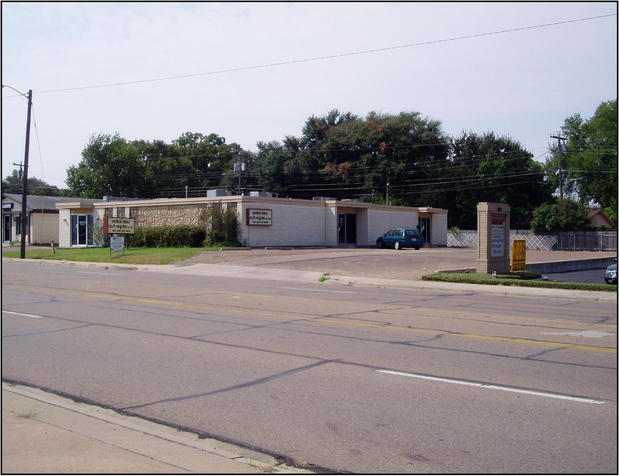 800 Lake Air Dr, Waco, TX for lease Primary Photo- Image 1 of 10