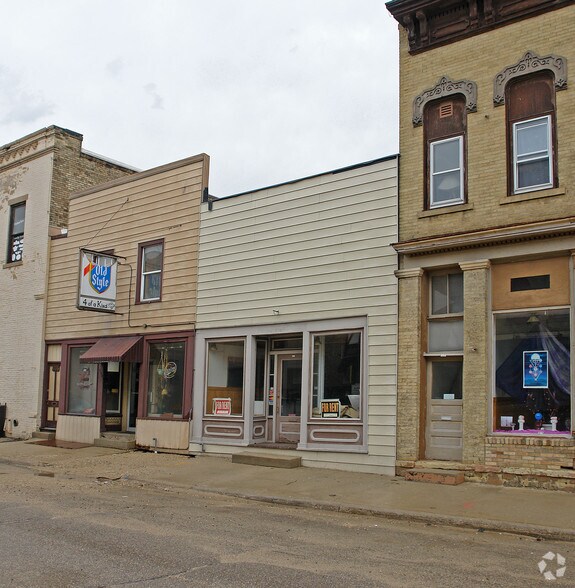 111 S 3rd St, Watertown, WI 53094