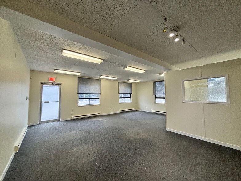 173 Dalhousie St, Ottawa, ON for lease - Interior Photo - Image 1 of 11