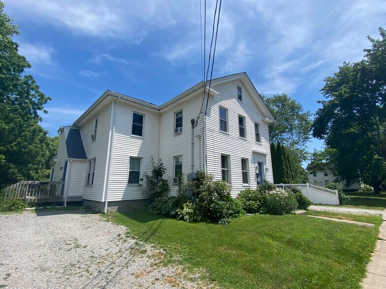 51 Pearl St, Guilford, CT for sale - Primary Photo - Image 2 of 14