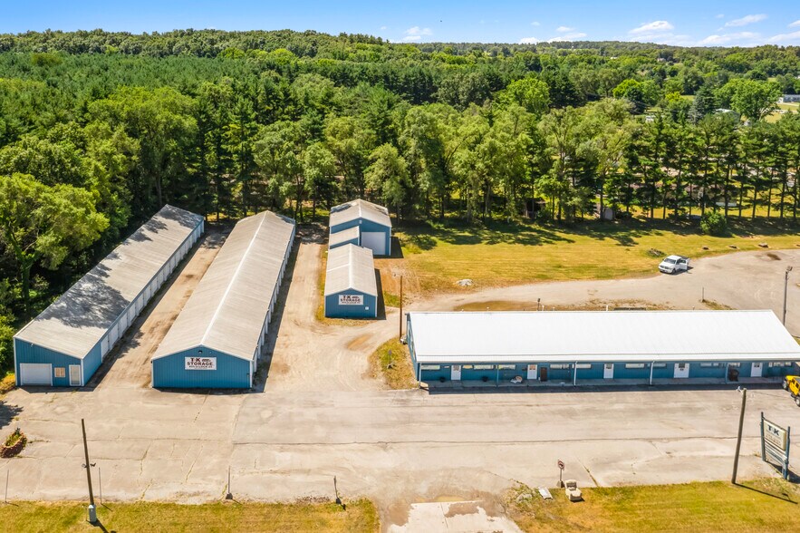 9665 W US Hwy 20, Angola, IN for sale - Building Photo - Image 1 of 1