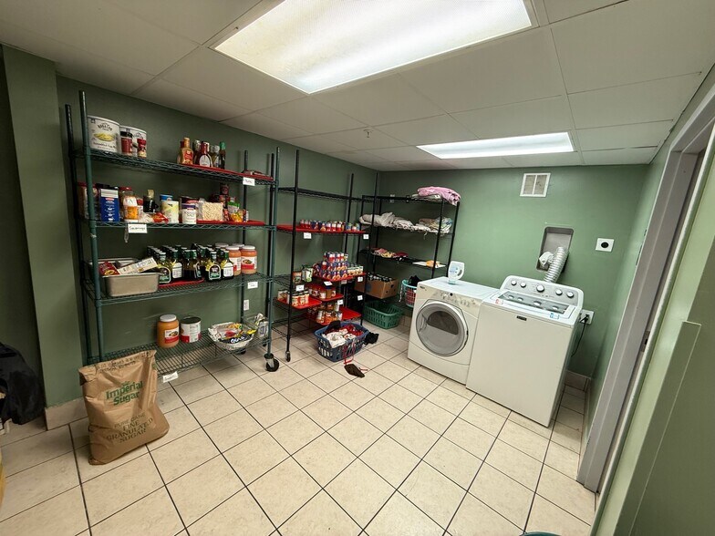 805 E Fee Ave, Melbourne, FL for sale - Interior Photo - Image 2 of 12