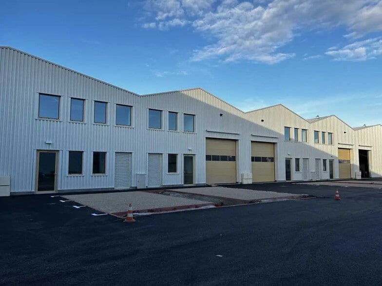 22 Rue Marius Grosso 69120 Vaulx en Velin Office for Lease LoopNet 22 Rue Marius Grosso 69120 Vaulx en Velin Office for Lease LoopNet