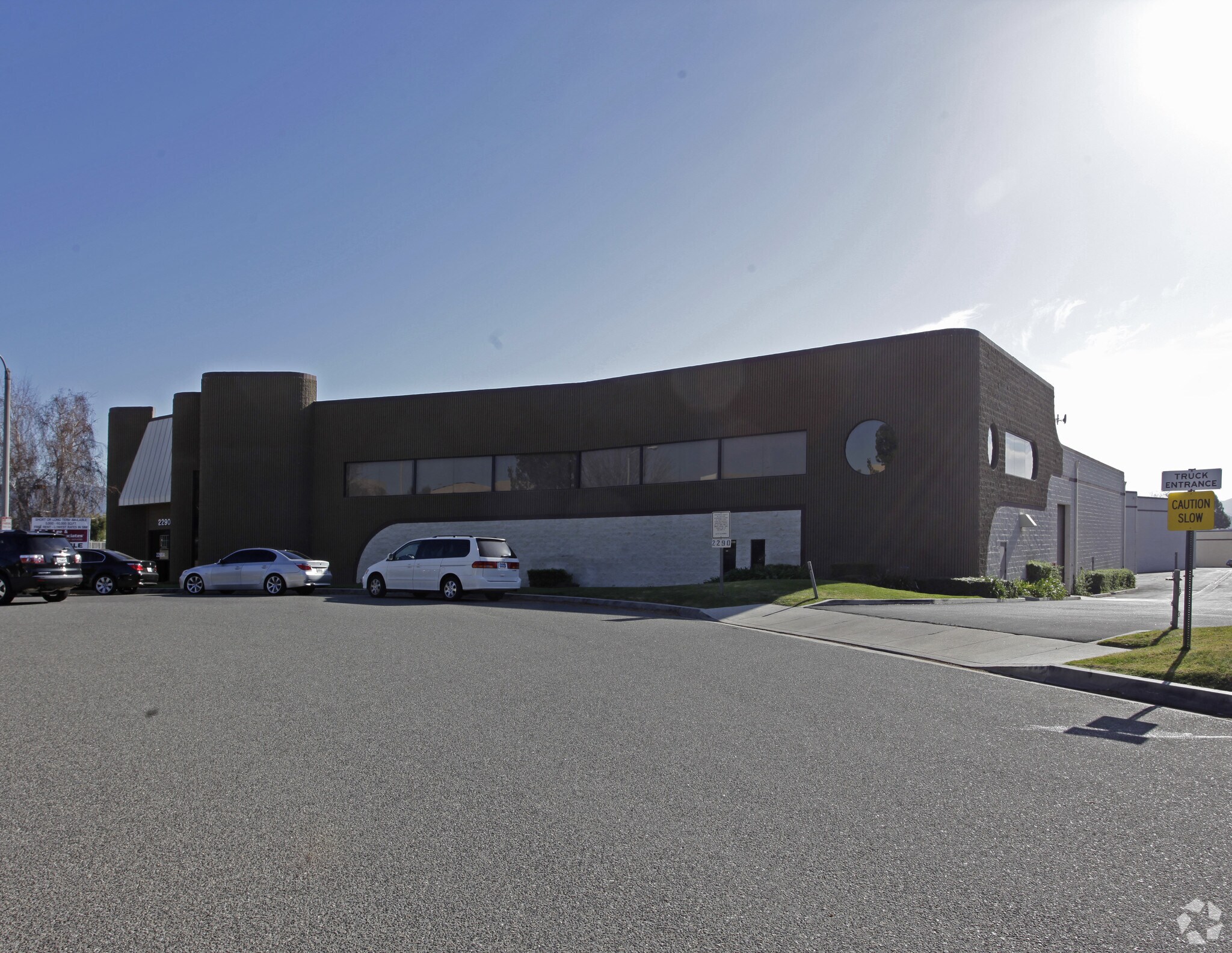 2290 Agate Ct, Simi Valley, CA for sale Primary Photo- Image 1 of 1