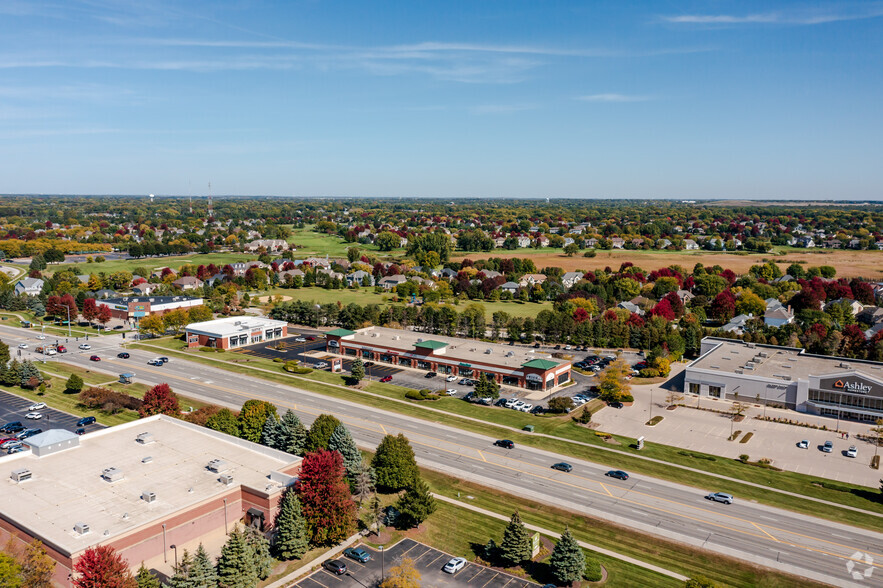 1749 S Randall Rd, Geneva, IL for lease - Aerial - Image 2 of 4