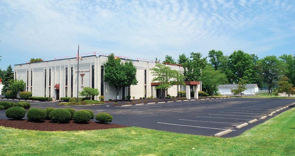 7655 Five Mile Rd, Cincinnati, OH for lease - Building Photo - Image 1 of 9