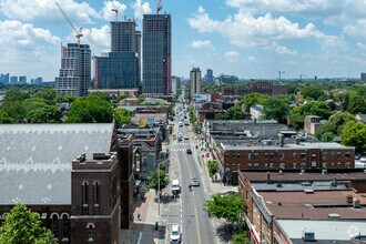 955 Bloor St, Toronto, ON - AERIAL  map view