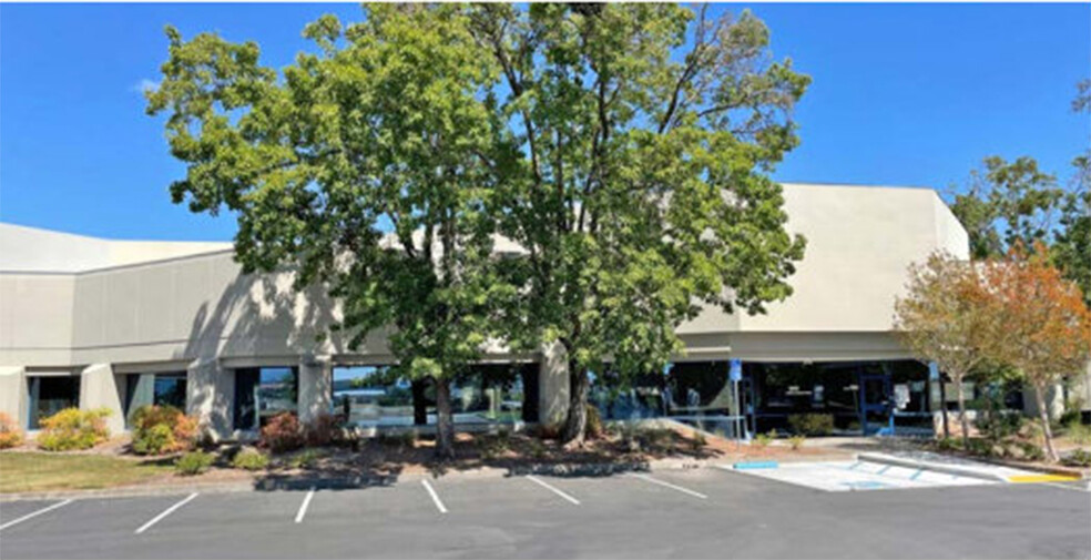 3636 N Laughlin Rd, Santa Rosa, CA for lease - Building Photo - Image 2 of 2