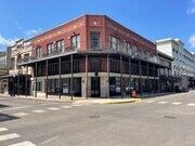 4,100SF - BAR & RESTAURANT - Storefront Property