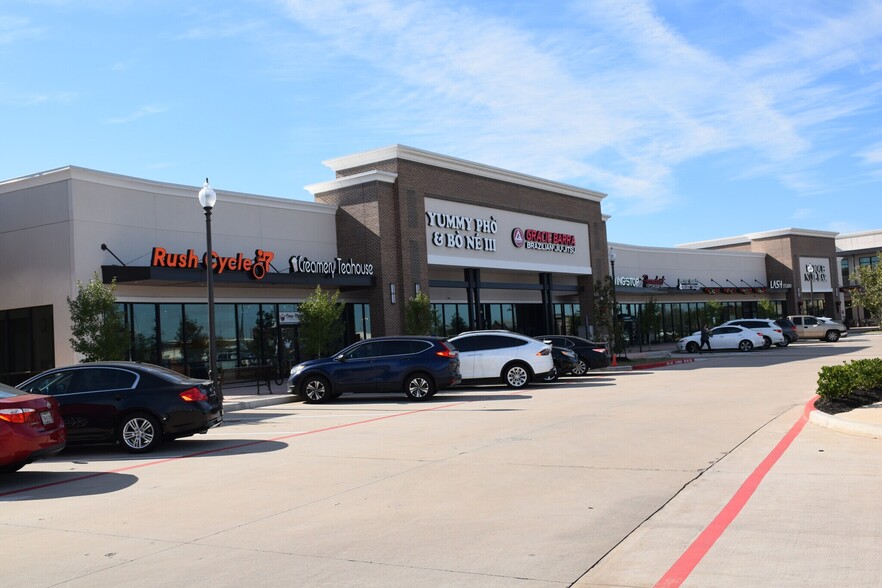 350-400 Promenade Way, Sugar Land, TX for lease - Building Photo - Image 3 of 21