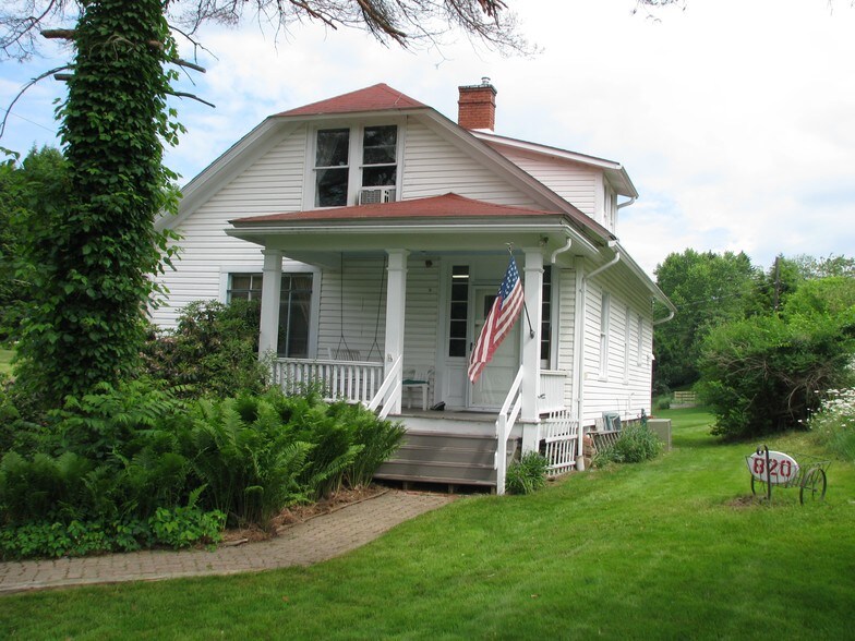 820 W Ingomar Rd, Pittsburgh, PA for sale - Building Photo - Image 1 of 1