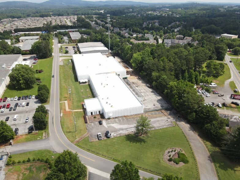 1420 Redi Rd, Cumming, GA for lease - Primary Photo - Image 1 of 23