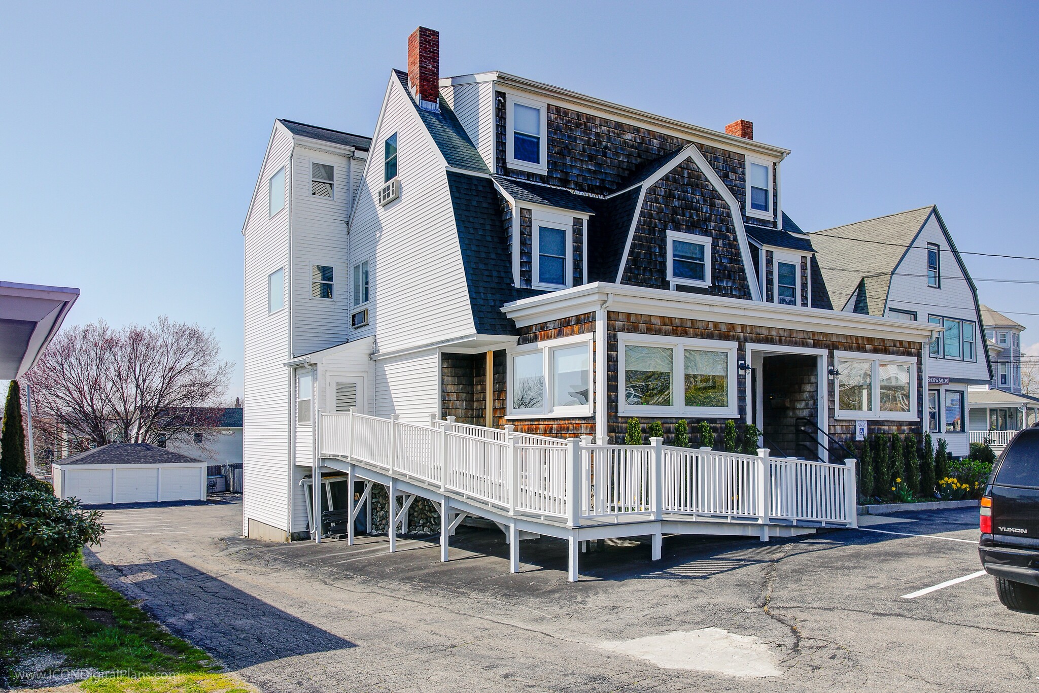 120 W Main Rd, Middletown, RI for sale Building Photo- Image 1 of 1