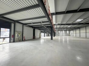 Avenue Du Gros Chene, Éragny for lease Interior Photo- Image 2 of 12