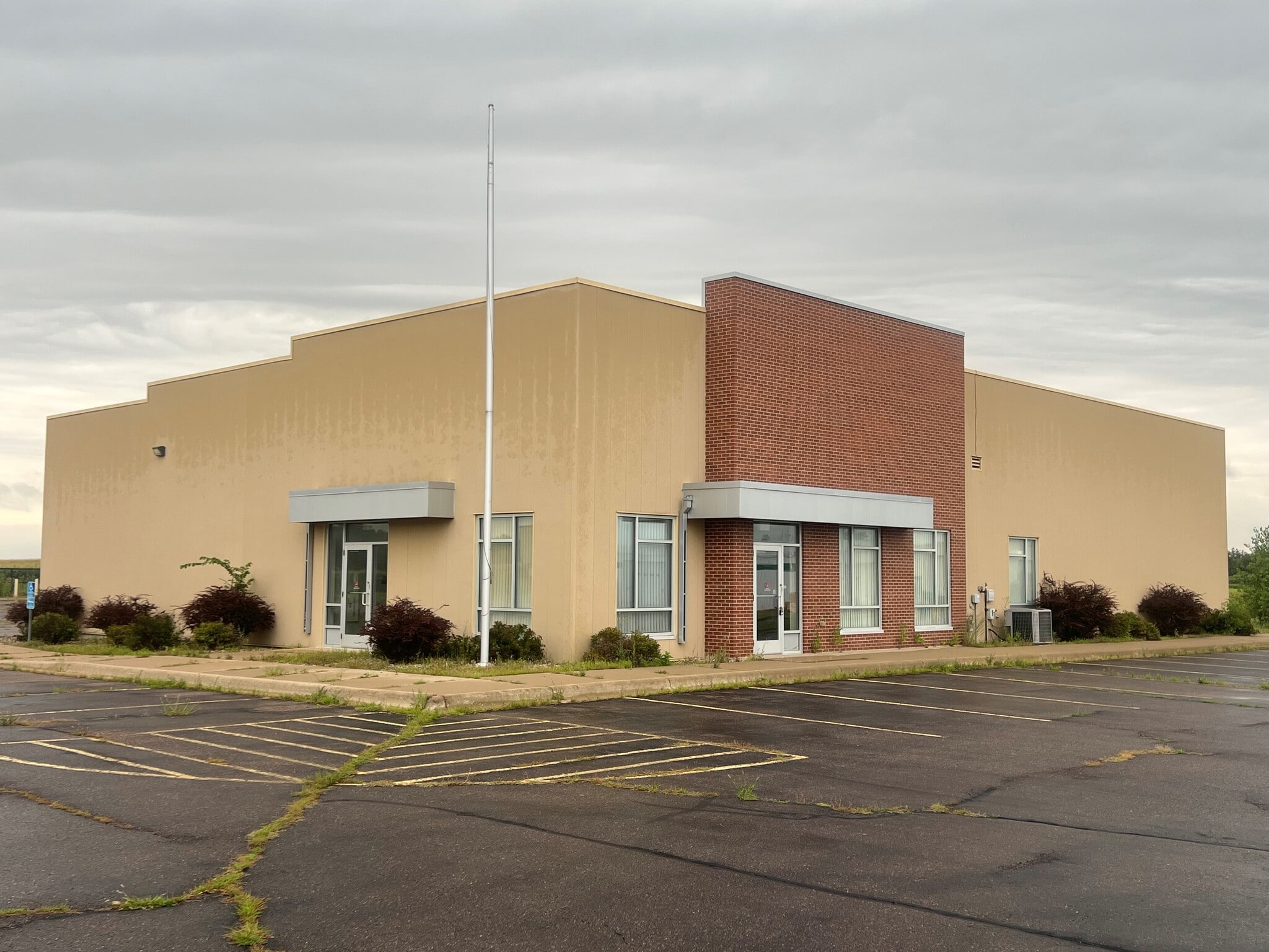 325 S 4th Ave E, Truman, MN for sale Primary Photo- Image 1 of 6