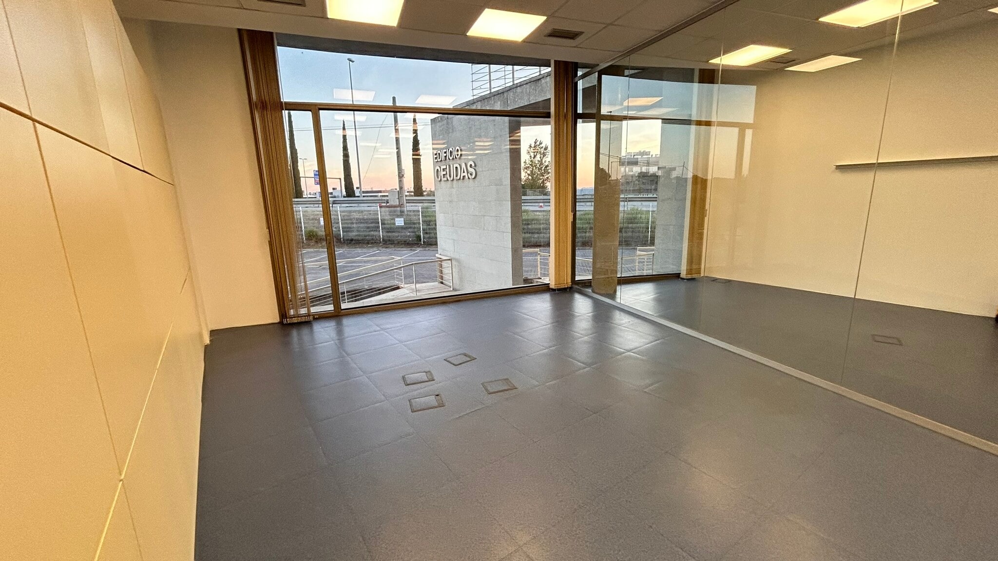 Carretera de Coruña, 110, Las Rozas de Madrid, Madrid for lease Interior Photo- Image 1 of 5