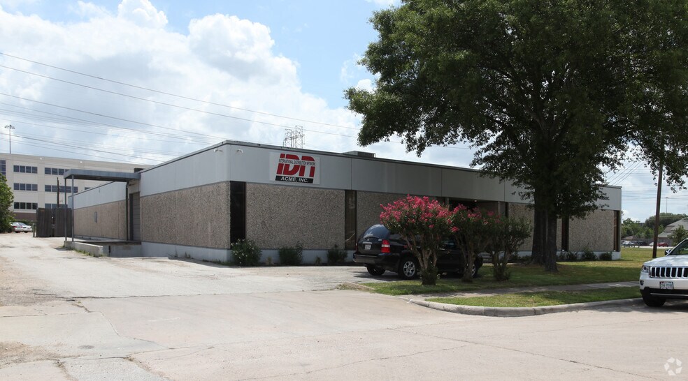 1308 N 1st St, Bellaire, TX for sale - Building Photo - Image 1 of 1