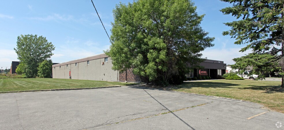 770 Mckay Rd, Pickering, ON for sale - Primary Photo - Image 1 of 1