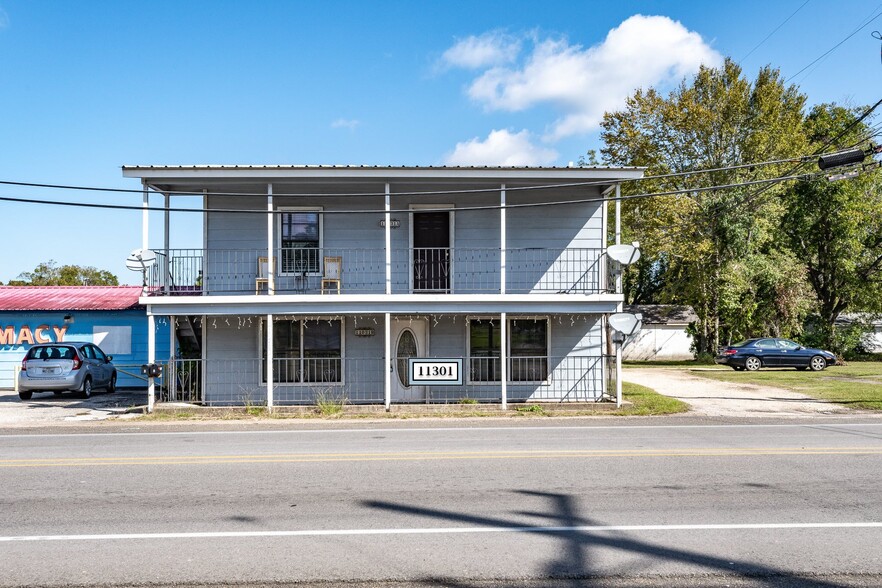 11301B Hwy 150 (Main St), Shepherd, TX for sale - Building Photo - Image 1 of 5