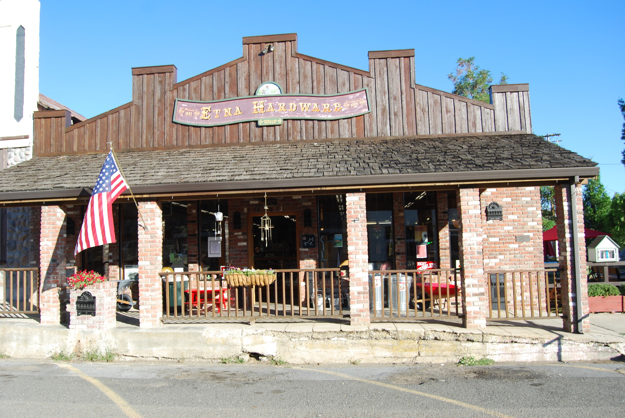 427 Main St, Etna, CA for sale Primary Photo- Image 1 of 1