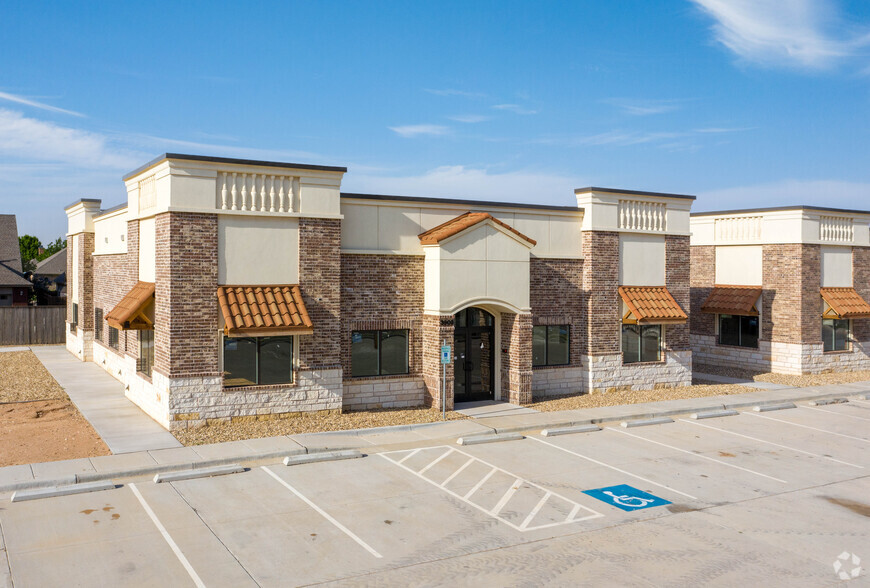 3903 98th St, Lubbock, TX for lease - Building Photo - Image 2 of 9