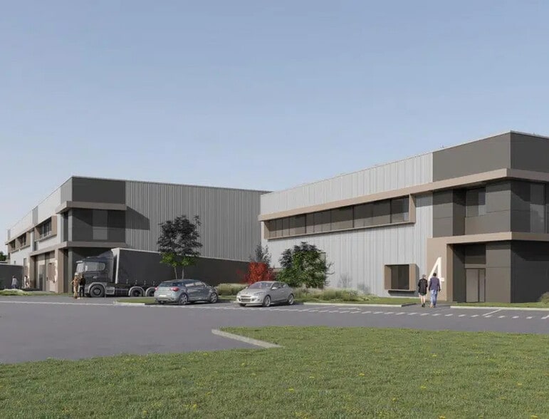 Industrial in Persan for sale - Building Photo - Image 1 of 8