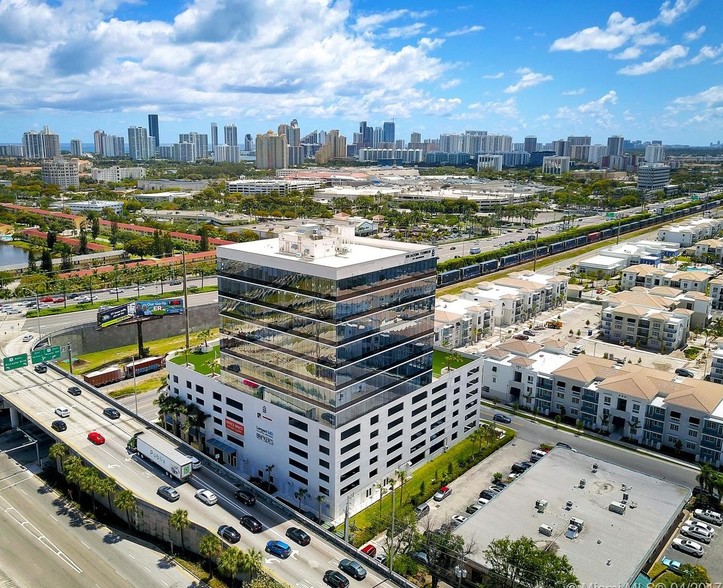 20200 W Dixie Hwy, Aventura, FL for sale - Aerial - Image 2 of 26