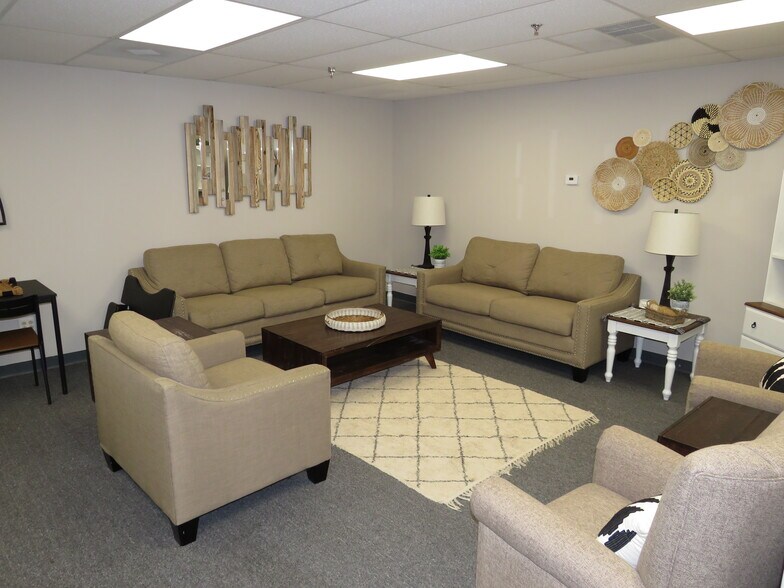 1715 N Division St, Morris, IL for lease - Building Photo - Image 2 of 30