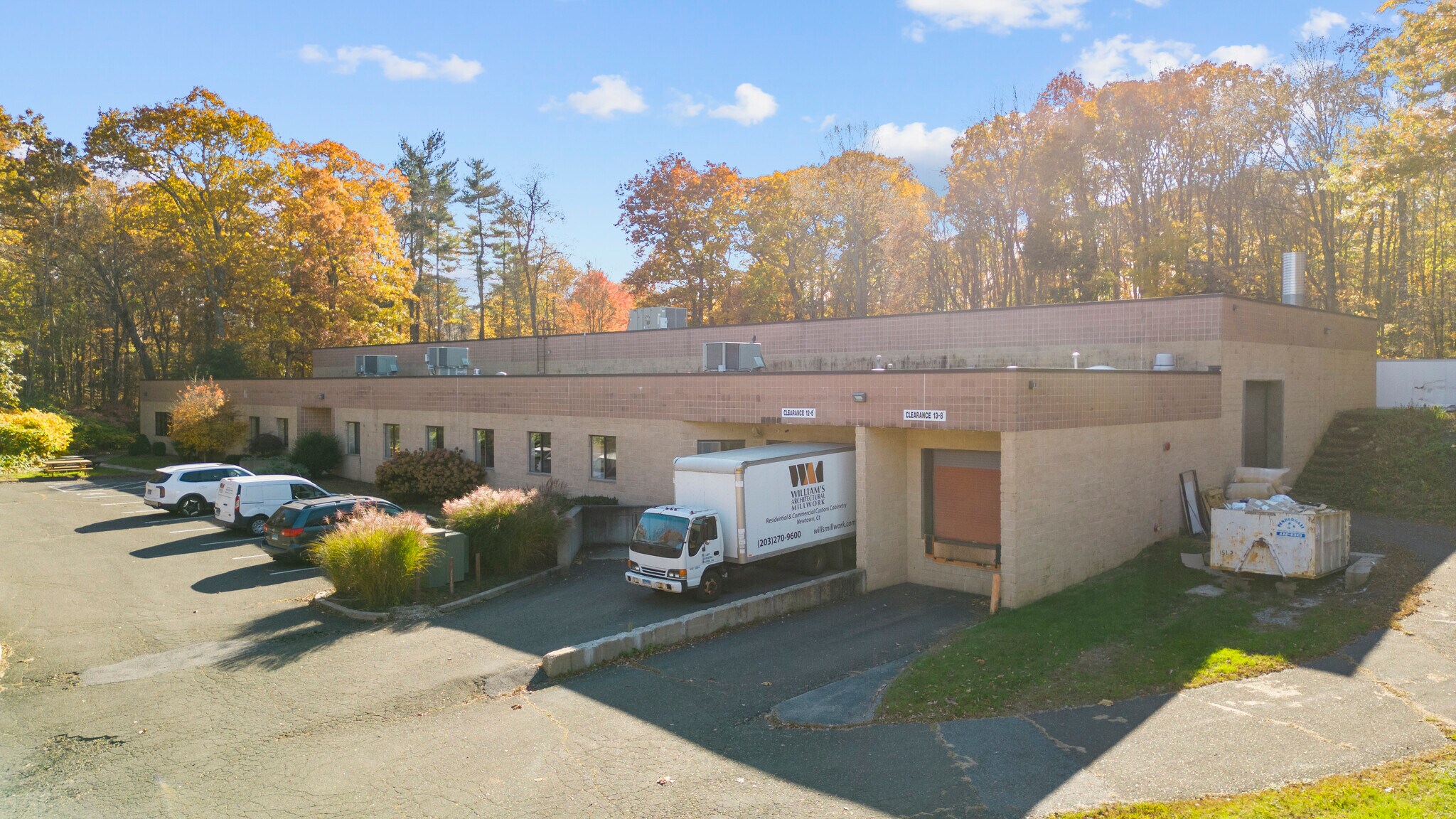 10 Mile Hill Rd, Newtown, CT for lease Primary Photo- Image 1 of 65