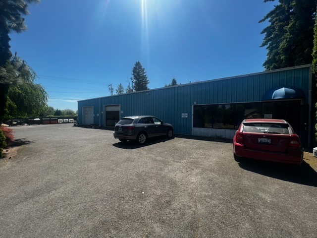 30750 NW Hillcrest St, North Plains, OR for lease - Building Photo - Image 2 of 4