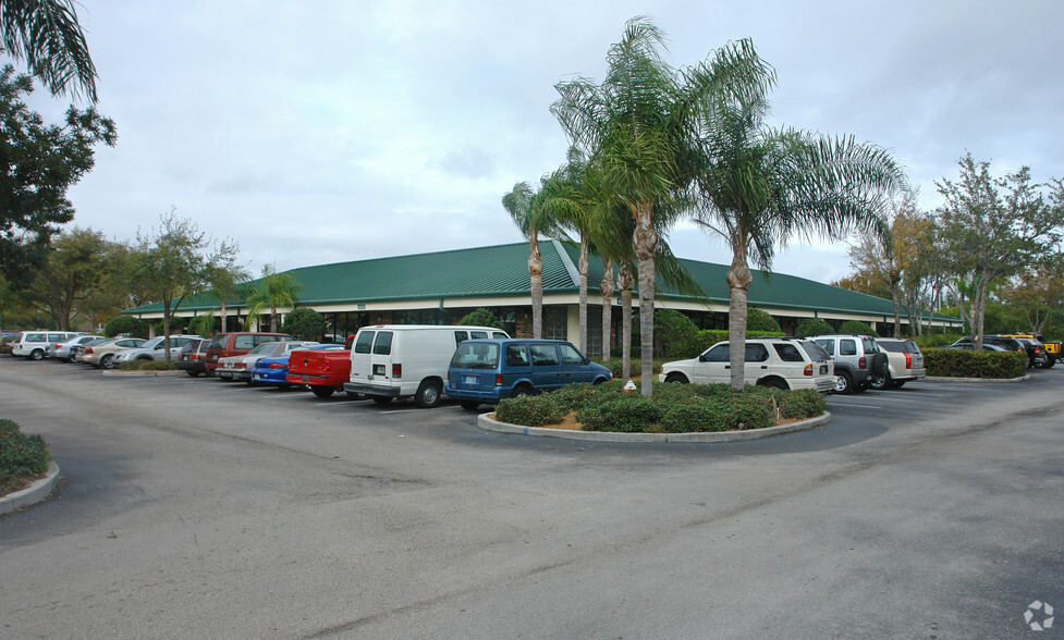 4525 140th Ave N, Clearwater, FL for lease - Building Photo - Image 3 of 20