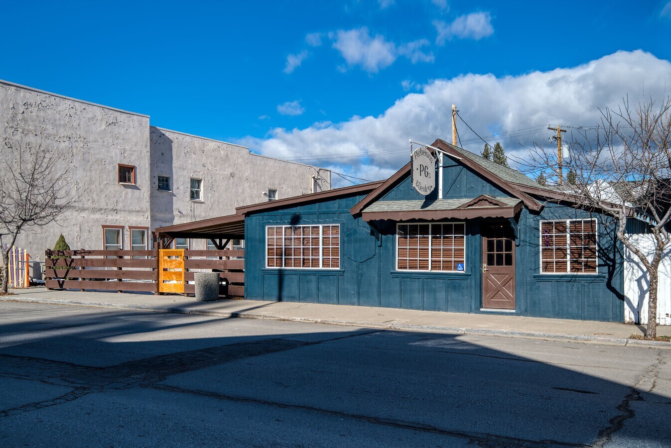 80 Commercial St, Portola, CA 96122