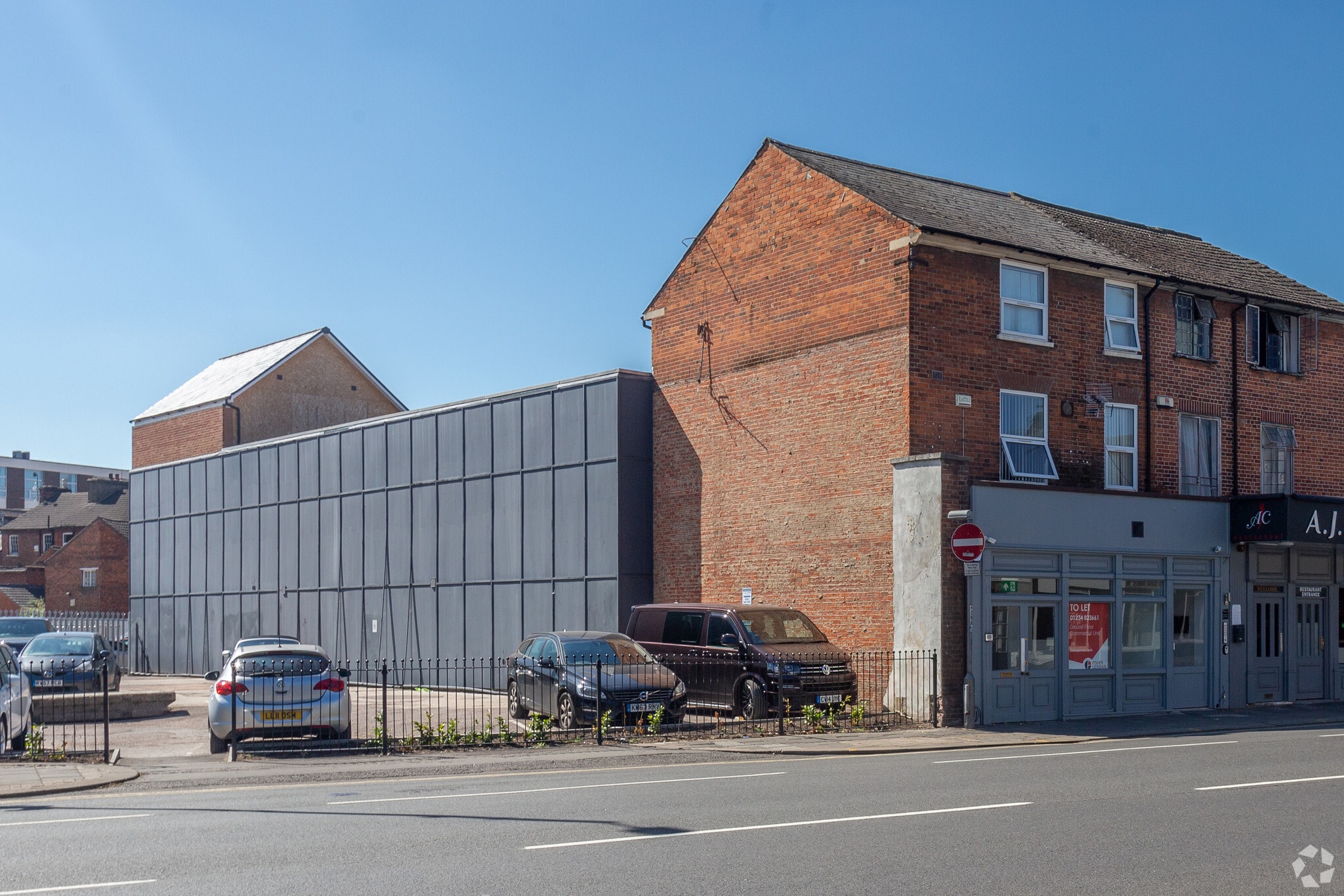 30 The Broadway, Bedford for sale Building Photo- Image 1 of 1