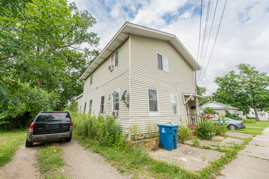 105 N George St, Decatur, MI for sale - Building Photo - Image 2 of 5