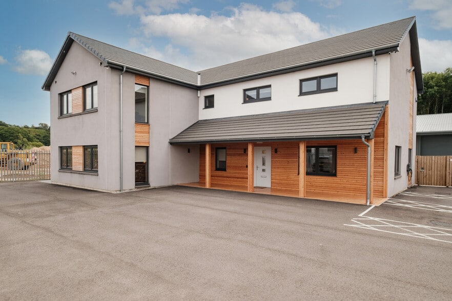 14 Chanonry Rd S, Elgin for sale - Primary Photo - Image 1 of 1