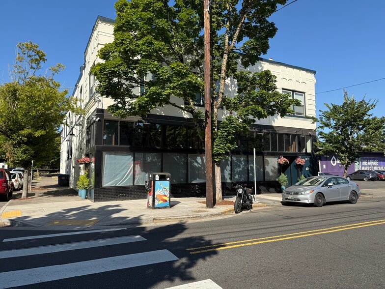 8926-8928 N Lombard St, Portland, OR for lease - Building Photo - Image 3 of 6
