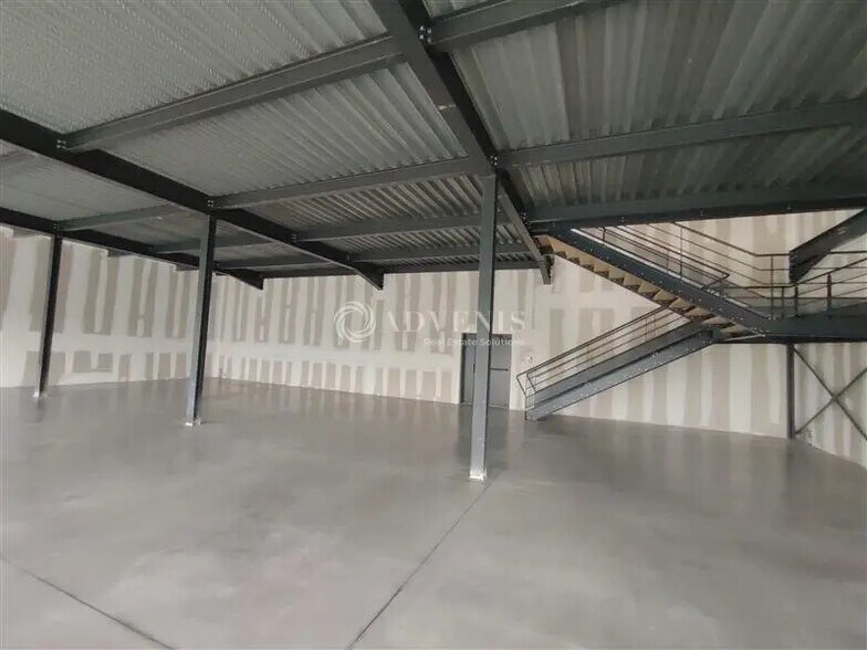 Industrial in Béziers for lease - Interior Photo - Image 3 of 7