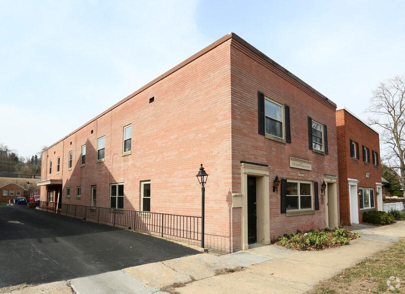 318 N Royal Ave, Front Royal, VA 22630