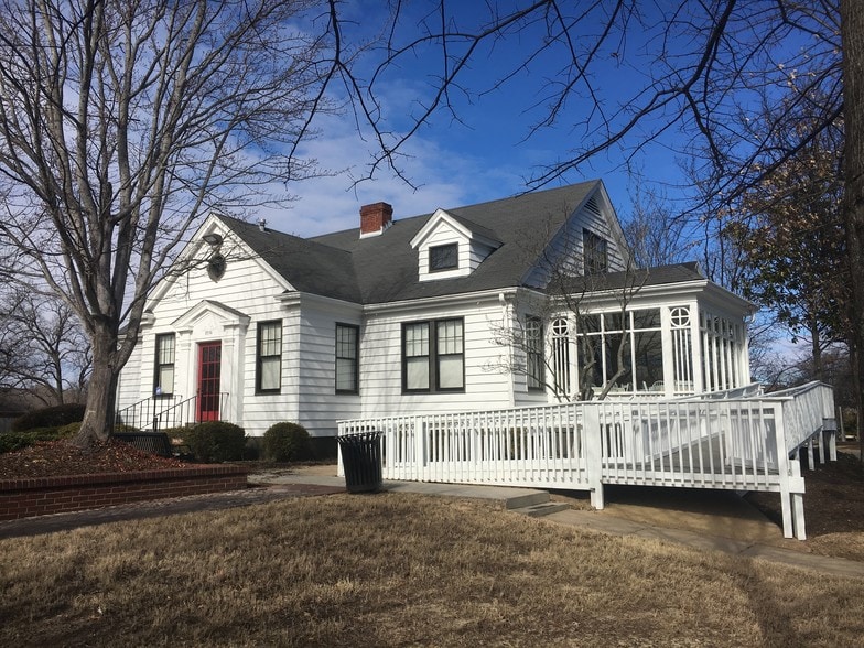 8556 Macon Rd, Cordova, TN for lease - Building Photo - Image 1 of 31