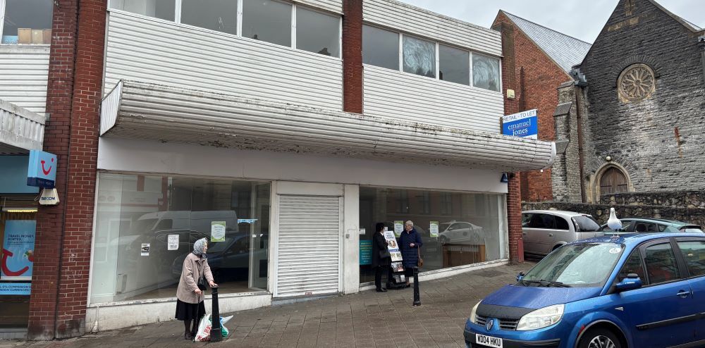 149-151 Holton Rd, Barry for sale Building Photo- Image 1 of 1