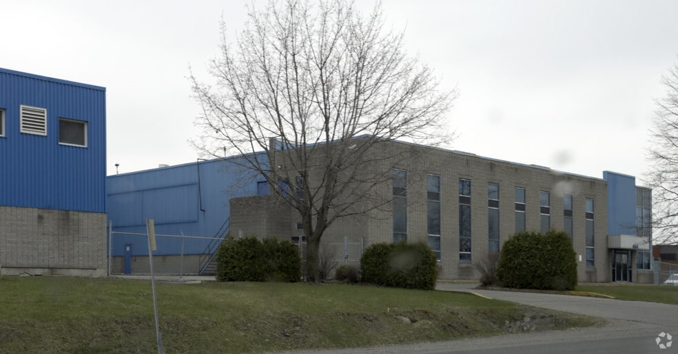 690 Boul Industriel, St-Eustache, QC for lease - Building Photo - Image 3 of 3