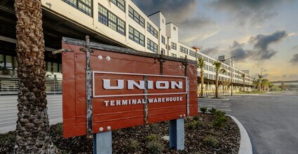 700 E Union St, Jacksonville, FL for lease Building Photo- Image 2 of 13