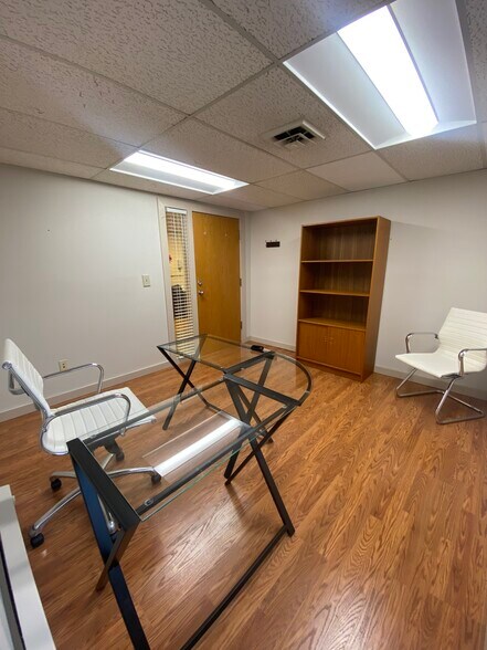 336 Baker Ave, Concord, MA for sale - Interior Photo - Image 1 of 1